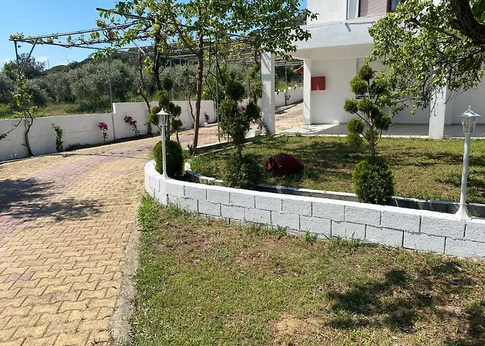 V-suites 2 Daire Potos